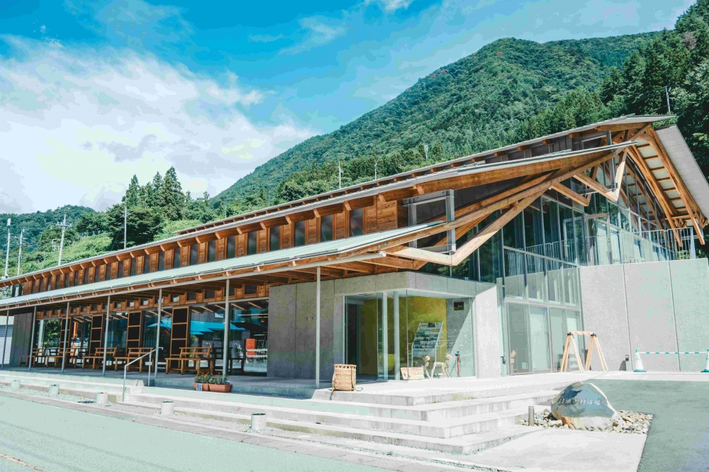 公務員経験者を歓迎！「住みたい村No.1」の丹波山村で役場職員・保育士を募集中